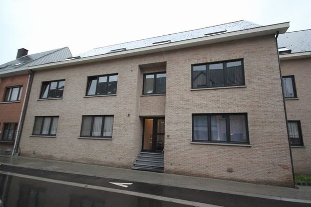 Appartement te huur - Photo 1