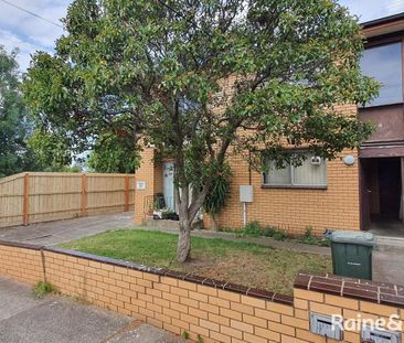 3/28 Stradbroke Drive, St Albans, Vic 3021 - Photo 5