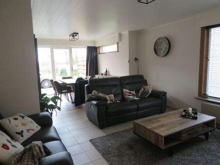 Gezellig 2-slaapkamerhuis in Bassevelde met tuin - Photo 2