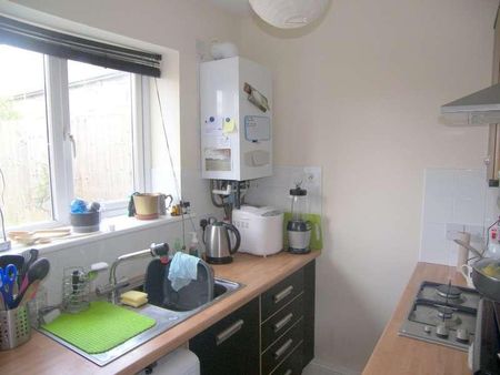 Elm Hayes, Corsham, SN13 - Photo 5