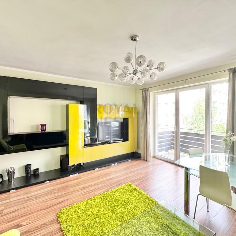 De inchiriat apartament cu 2 camere in Avantgarden3 - Photo 1