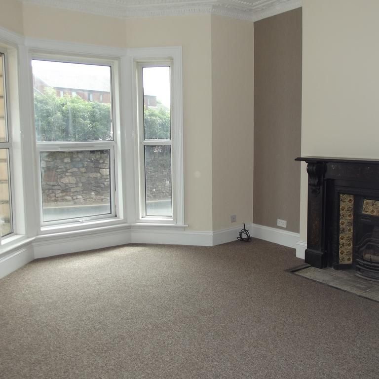 1 bedroom ground floor flat to rent - Photo 1