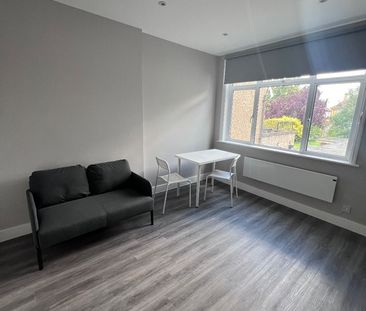 1 Bed Flat, Queens Road, NW4 - Photo 4