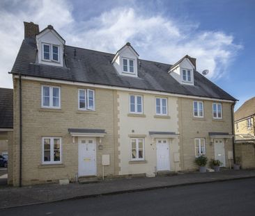 Rowan Drive, Witney - Photo 1