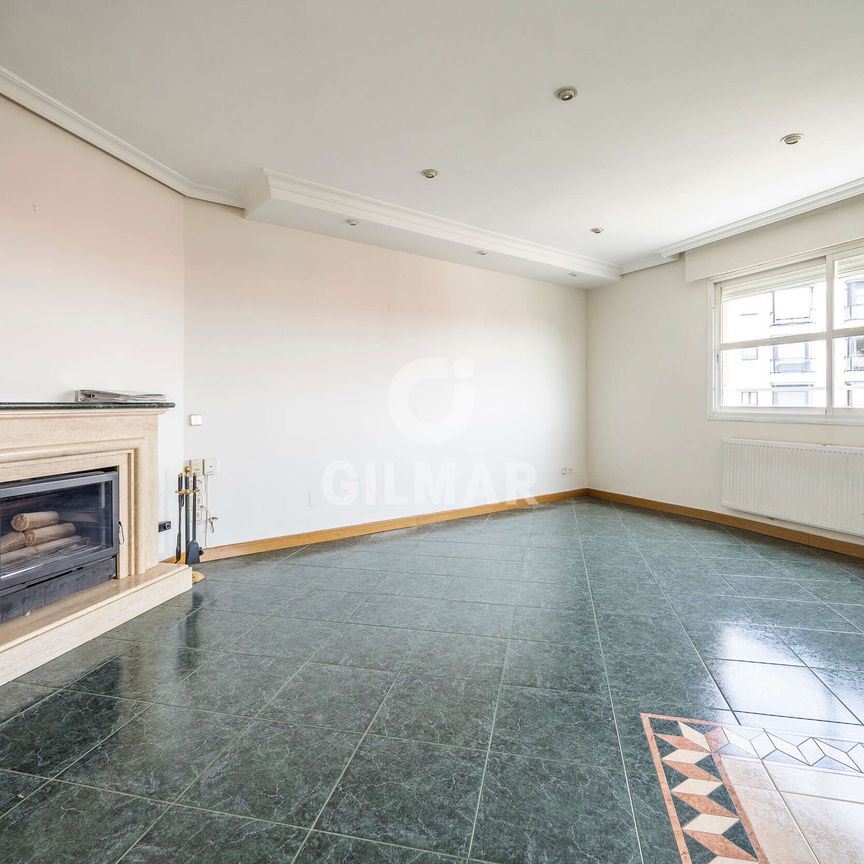 Ático-Dúplex en alquiler en Conde Orgaz – Madrid | Gilmar Consulting - Photo 1