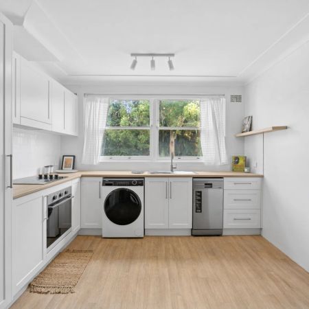 Fresh Coastal Living Just Moments from Dee Why Beach - Inspect Now 0401950044 - Photo 4