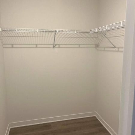 2 CH - 1 SDB - Terrebonne - $2,100 /mo - Photo 3