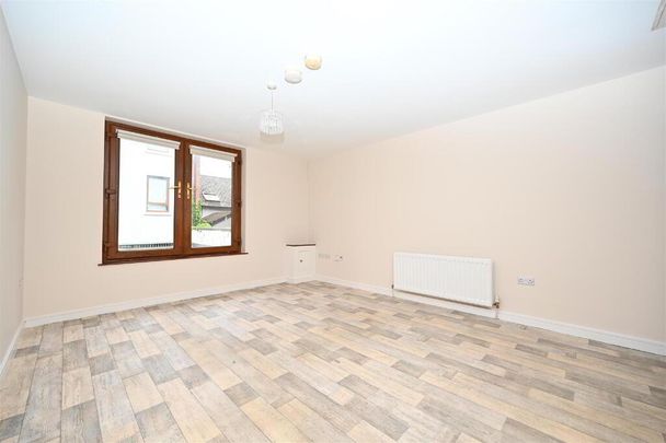 Apt 16, Park View, Dunmurry, Belfast, BT17 9RD - Photo 1