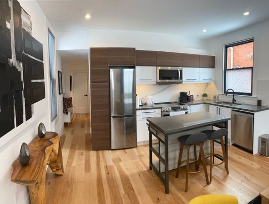 For Lease - 109 Charlton Avenue, Hamilton, Ontario - Photo 1