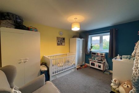 3 bedroom terraced house to rent - Photo 4