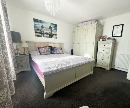 Lyndhurst Close, Beverley - Photo 4