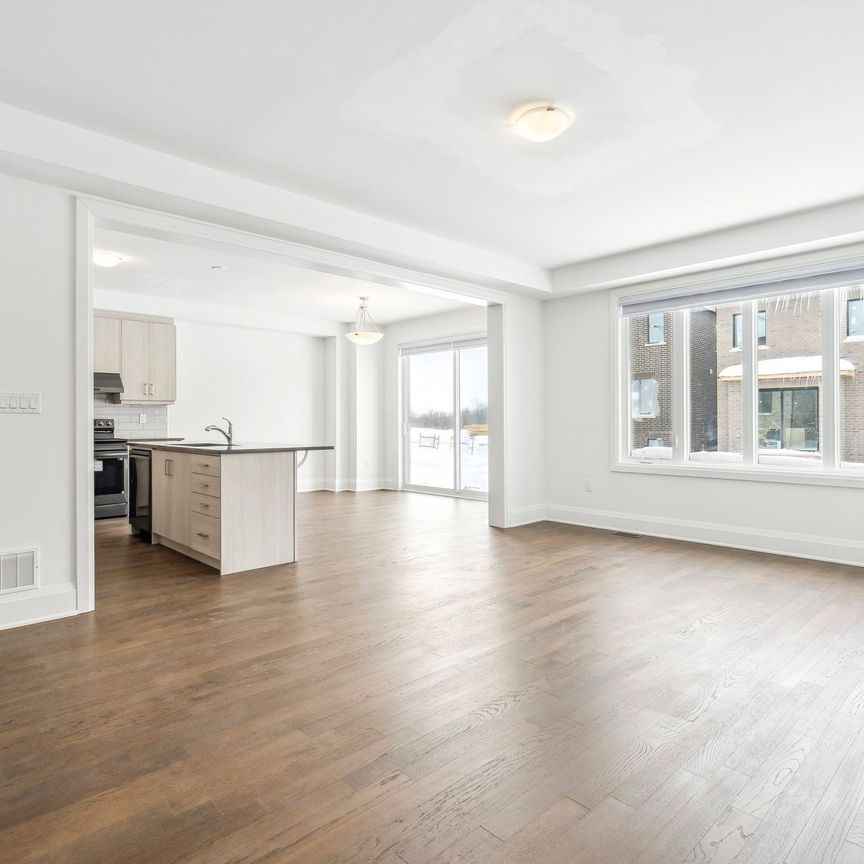 For Lease - 36 Betterridge Trail, Barrie, Ontario - Photo 1