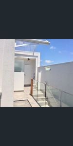 Spacious 1-Bedroom Apartment for Rent at Prime Location in Sydenham - Photo 3