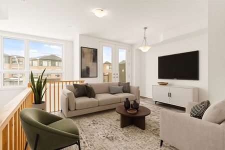 For Lease - 14 Blue Forest Crescent, Barrie, Ontario - Photo 2