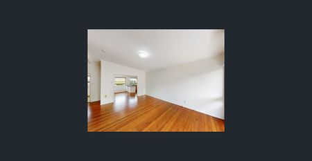 Perfect Family Home with Large Yard, Side Access for Caravan and Solar - Photo 5