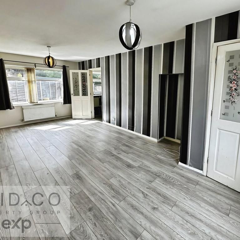 3 bedroom terraced house to rent - Photo 1