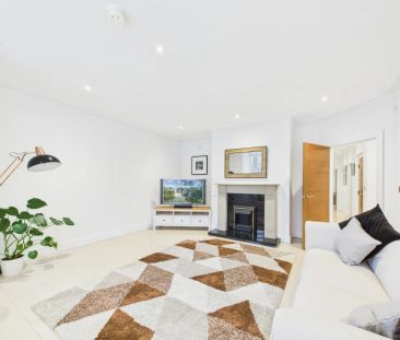 Apartment 2, 39 - Photo 1