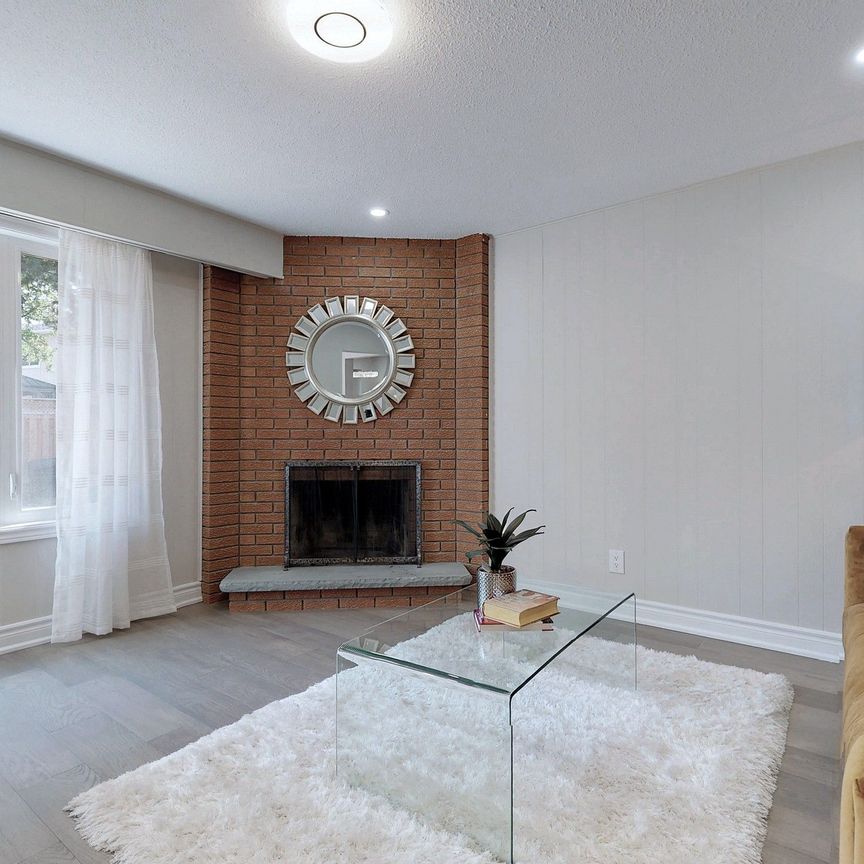 For Lease - 114 Mossbrook Crescent, Toronto, Ontario - Photo 1