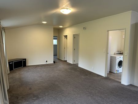 Garden Setting - Photo 2