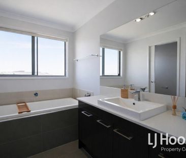 Side Access - Contemporary Living - Walking Distance to Schools - Photo 6