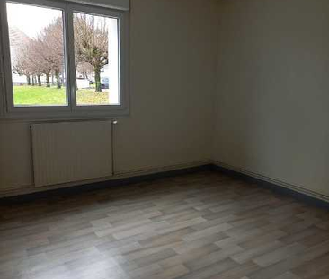 Location : Appartement 4 pièces 71 m2 – VIEUX CHARMONT - Photo 3