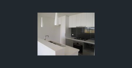 Modern townhouse close to transport! - Photo 4