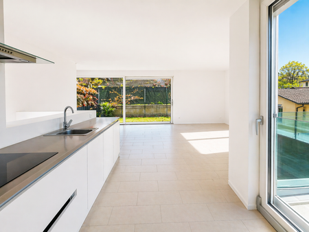Balerne 3.5 to 4.5 rooms spread over several levels in a semi-detached house - Foto 5
