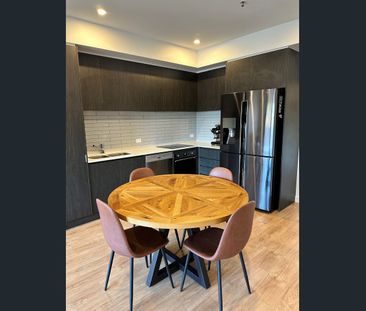 IMMACULATE UNIT TO SUIT PROFESSIONALS OR SMALL FAMILY - Photo 6