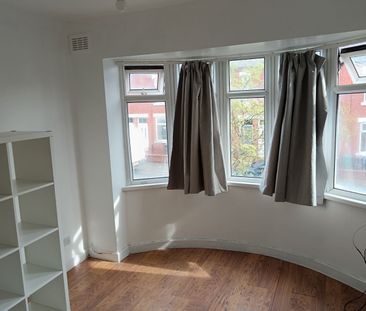 3 Bed Semi-Detached House, Whiteley Street, M11 - Photo 2