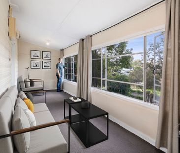 111 Old Bells Line Of Road, Kurrajong NSW 2758 - House For Rent | D... - Photo 2