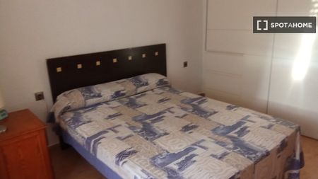valencia, Valencian Community 46011 - Photo 3