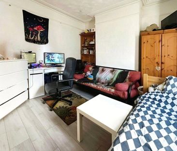 5 bedroom terraced house to rent - Photo 5