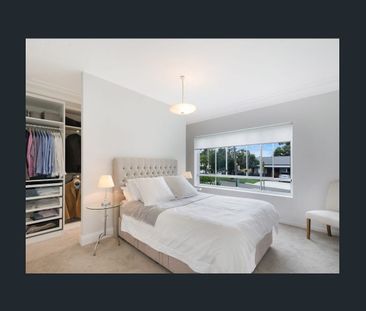 Stylish Three Bedroom Family Home in the Heart of Lane Cove - Photo 5