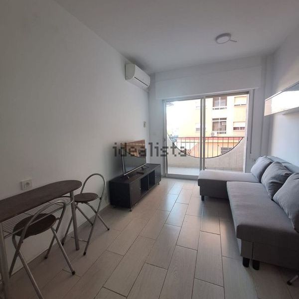 Alquiler de ático en Calle la Loma - Photo 1