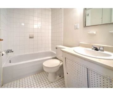 3250 Ellendale — One Bedroom - Photo 5