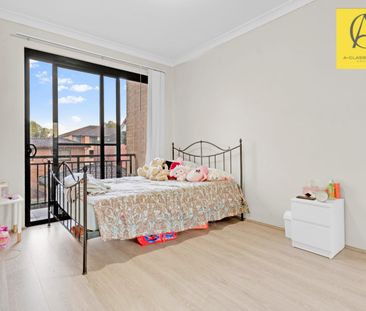 Available 17/04/2026 - Photo 5