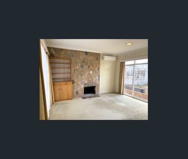 Top Location – Great Family Home - Photo 1