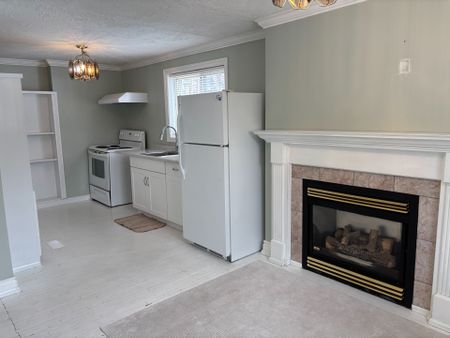 For Lease - 714 Cortez Avenue Unit# ( Lower ), Pickering, Ontario - Photo 2