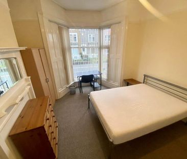 4 bedroom house to rent - Photo 1
