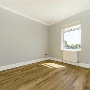 Sandycombe Road, TW9, London - Photo 2