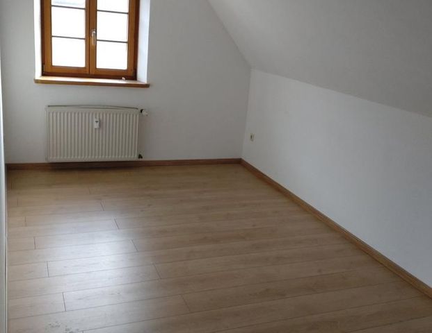 Großzügige 4-Raum-Wohnung über zwei Etagen in Doppelhaushälte in ruhiger Lage in 09619 Sayda - Foto 1