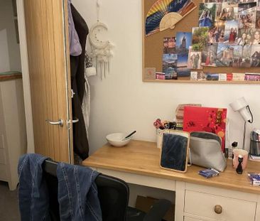 4 bedroom private hall to rent - Photo 4