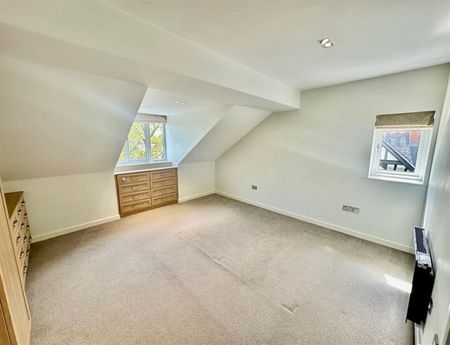 3 Bedroom Apartment To Let - Photo 5