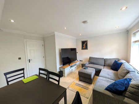 2 bedroom apartment to rent - Photo 4