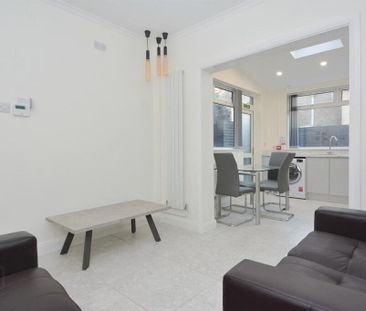 111 Donnybrook Street, Belfast, BT9 7DE - Photo 4