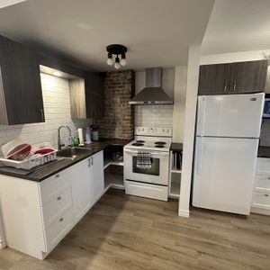 41/2 Près Du Parc JC - Photo 2