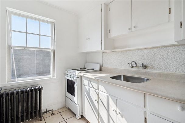 For Lease - 133 North Service Road Unit# 6, Oakville, Ontario - Photo 1