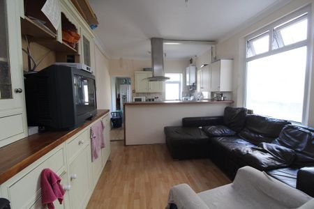 7 bedroom house share to rent - Photo 3