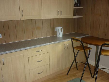 1 bedroom flat to rent - Photo 4