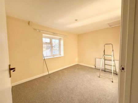 2 bedroom property to rent - Photo 4